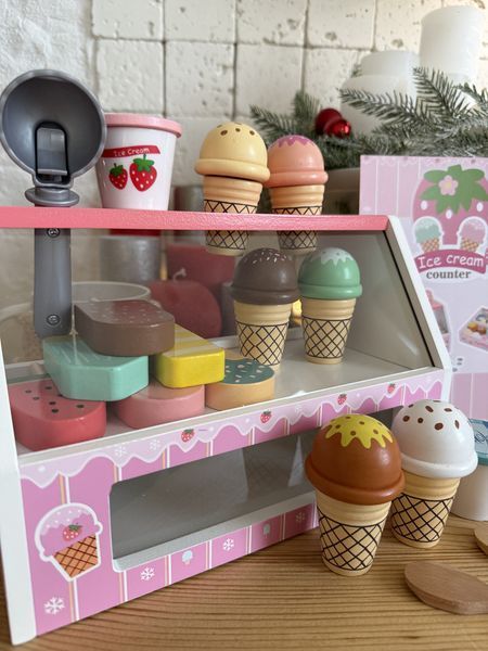 Дерев&rsquo;яний набір морозива Ice Cream Counter &bull; Ігровий прилавок з ріжками, ескімо, кульками та аксесуарами &bull; Дитяча дерев&rsquo;яна мороз 133 фото
