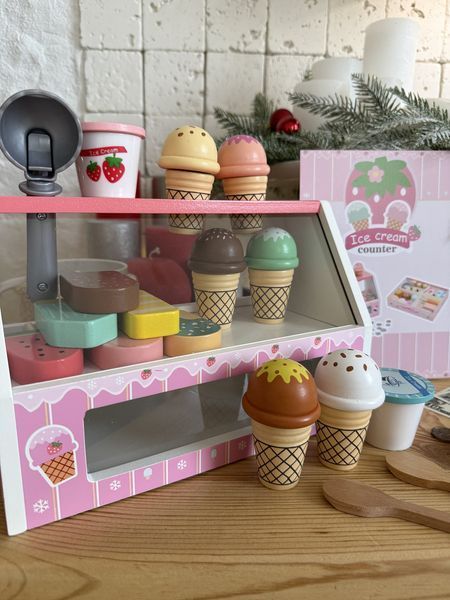 Дерев&rsquo;яний набір морозива Ice Cream Counter &bull; Ігровий прилавок з ріжками, ескімо, кульками та аксесуарами &bull; Дитяча дерев&rsquo;яна мороз 133 фото